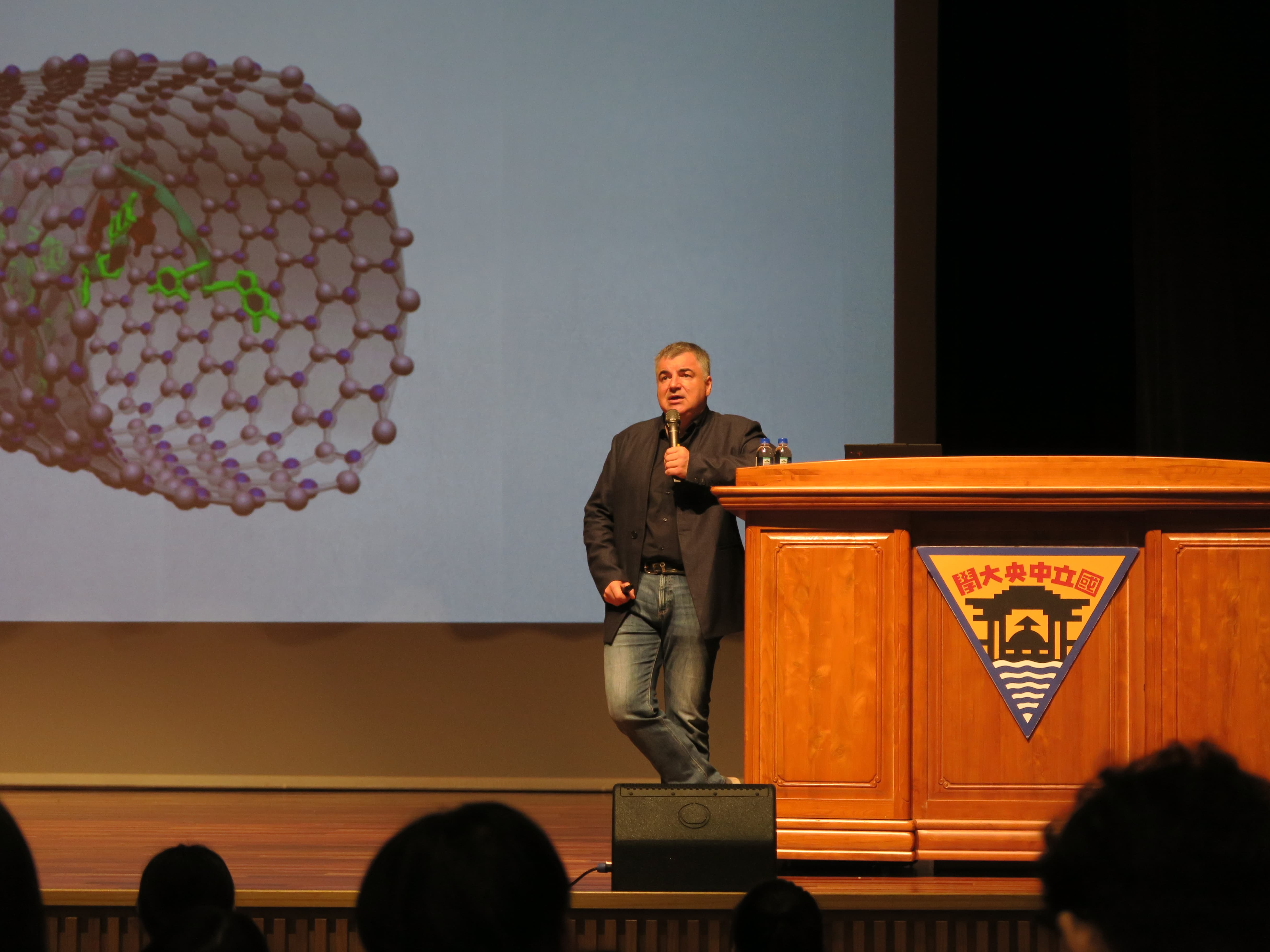 2010年諾貝爾物理學獎得主康斯坦丁·諾沃肖洛夫教授(Prof. Konstantin Novoselov)